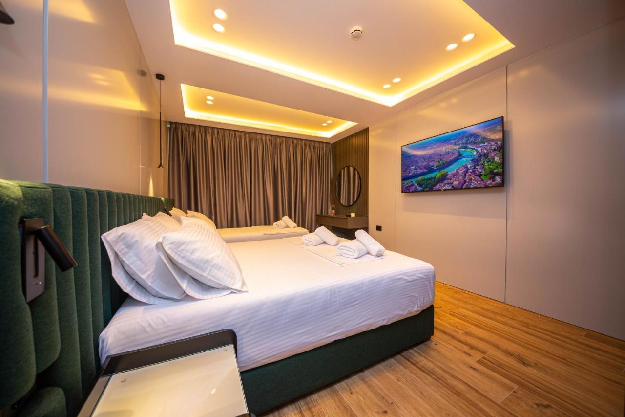 Hotel Lili-1 ساراندا المظهر الخارجي الصورة